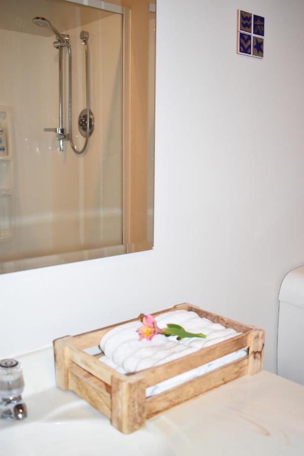 Olivista Bed & Breakfast Мастъртън Екстериор снимка
