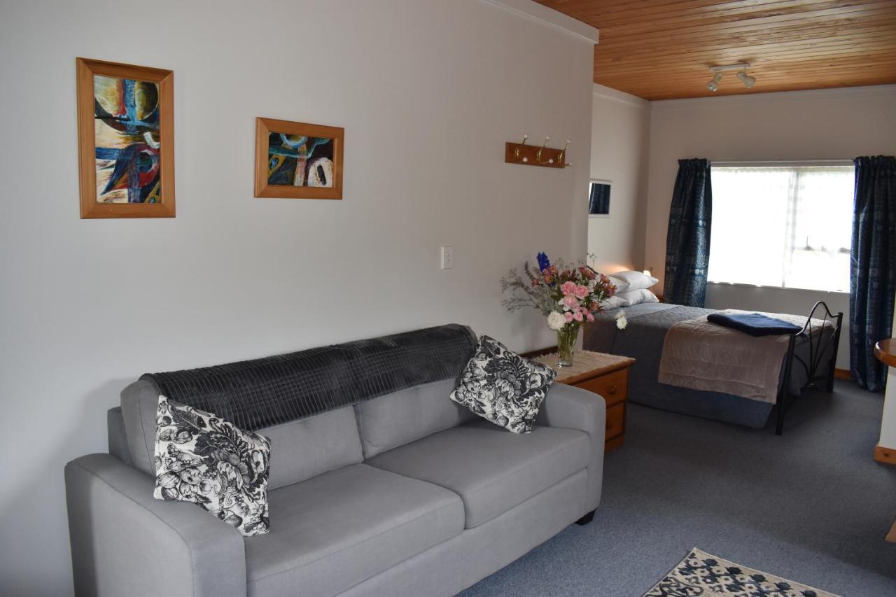 Olivista Bed & Breakfast Мастъртън Екстериор снимка