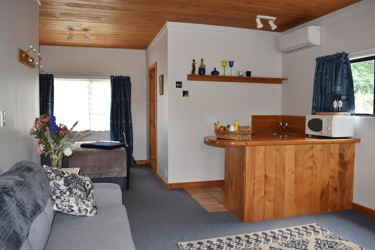 Olivista Bed & Breakfast Мастъртън Екстериор снимка